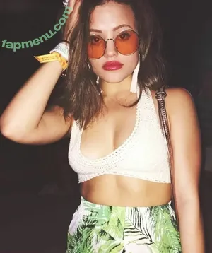 Sarah Jeffery / sarahmjeffery nude photo #0150