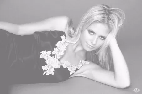 Sarah Michelle Gellar / sarahmgellar nude photo #0332