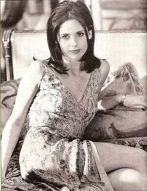 Sarah Michelle Gellar / sarahmgellar nude photo #0372