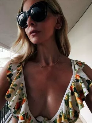Sarah Michelle Gellar / sarahmgellar nude photo #0415