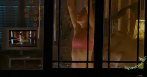 Sarah Roemer / Disturbia / rooeemer nude photo #0018