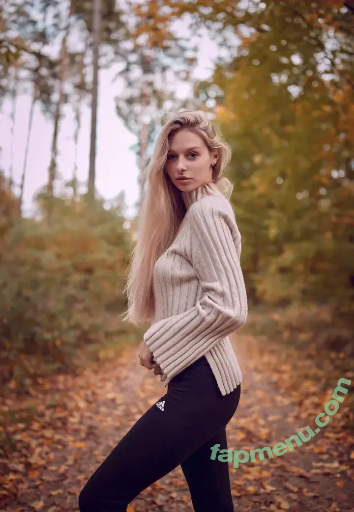 Sarah.Svannah nude photo #0037 (Sarah.Svannah)