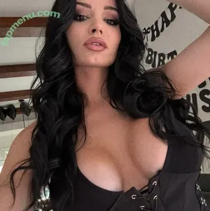 Saraya Bevis / realpaigewwe nude photo #0445