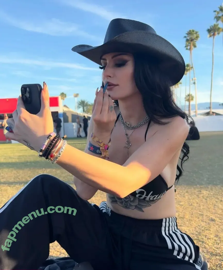 Saraya Bevis nude photo #0398 (realpaigewwe)