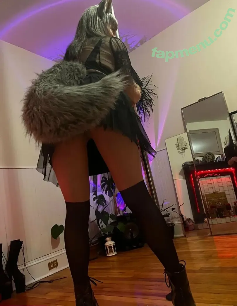 sariafoxx nude photo #0028 (sariafoxx)