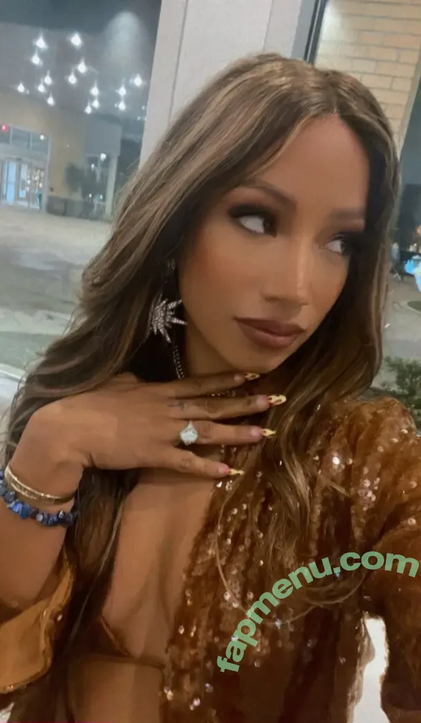 Sasha Banks nude photo #1666 (sashabankswwe / soxysasha)