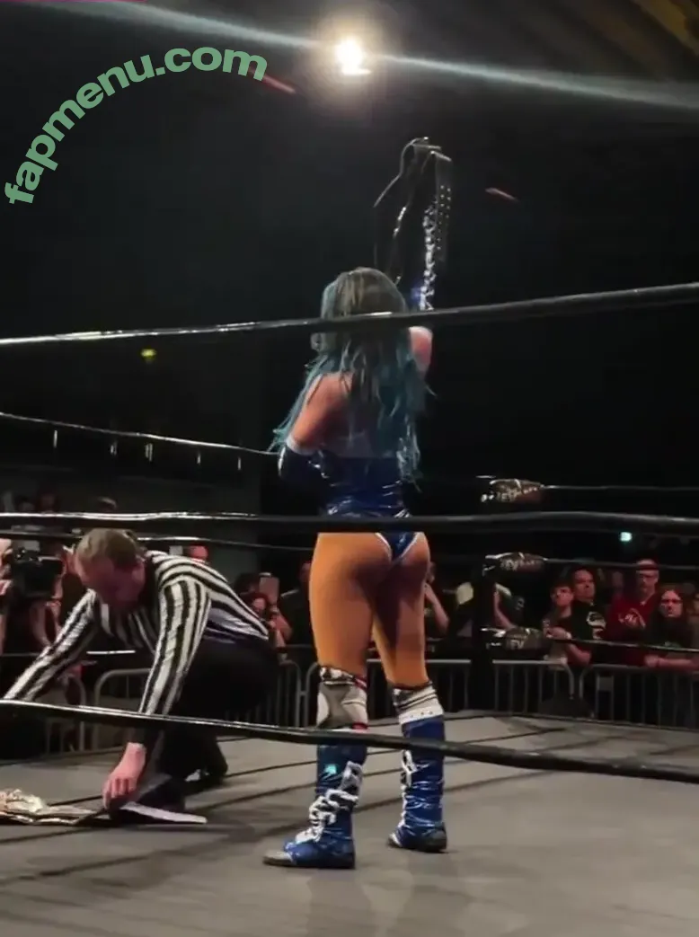 Sasha Banks nude photo #1675 (sashabankswwe / soxysasha)