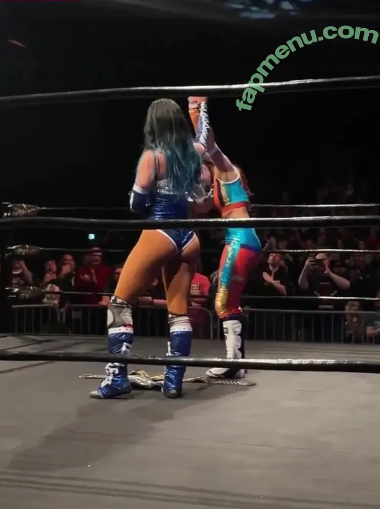 Sasha Banks nude photo #1684 (sashabankswwe / soxysasha)