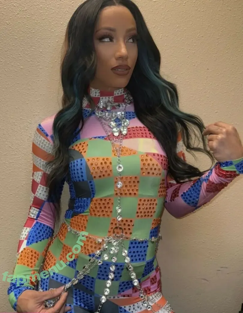 Sasha Banks nude photo #1701 (sashabankswwe / soxysasha)