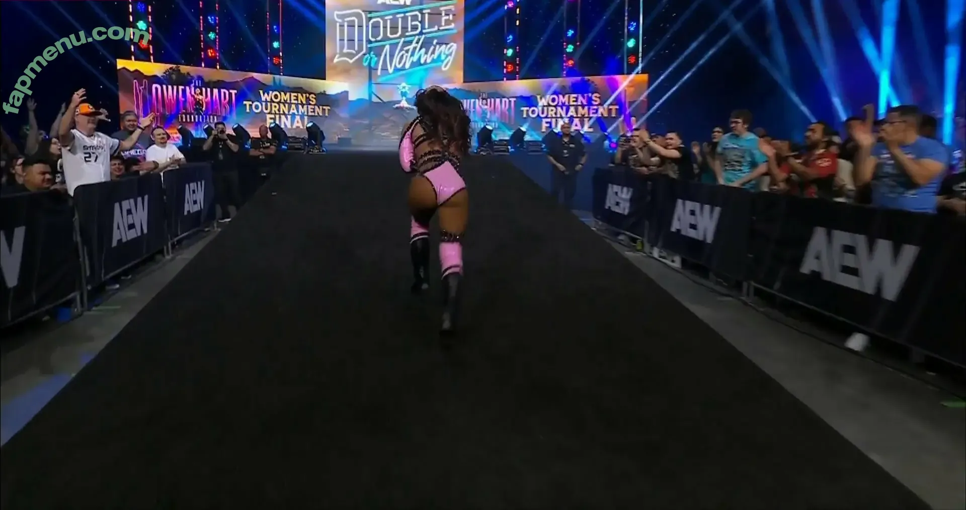 Sasha Banks nude photo #1714 (sashabankswwe / soxysasha)