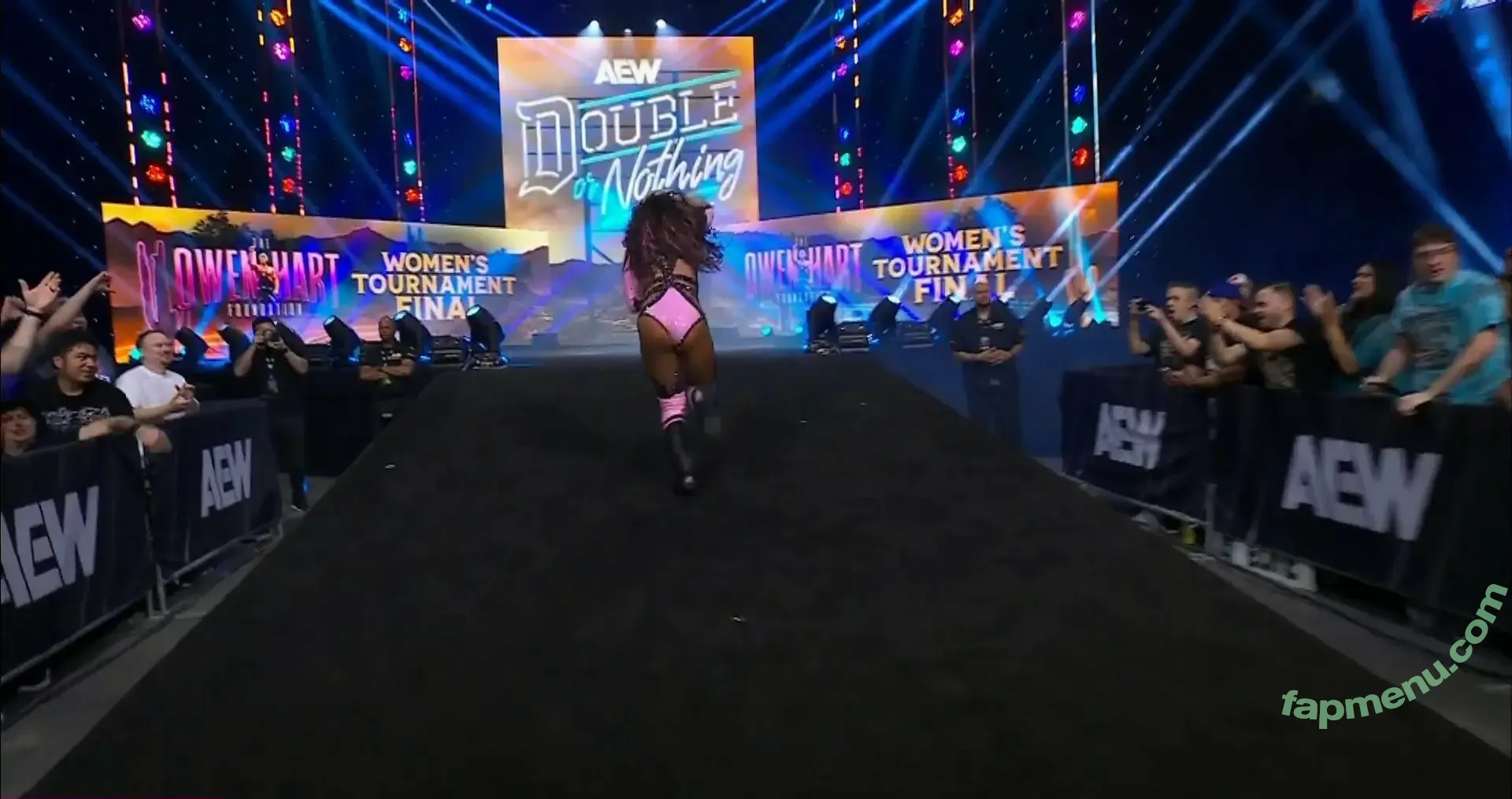 Sasha Banks nude photo #1715 (sashabankswwe / soxysasha)