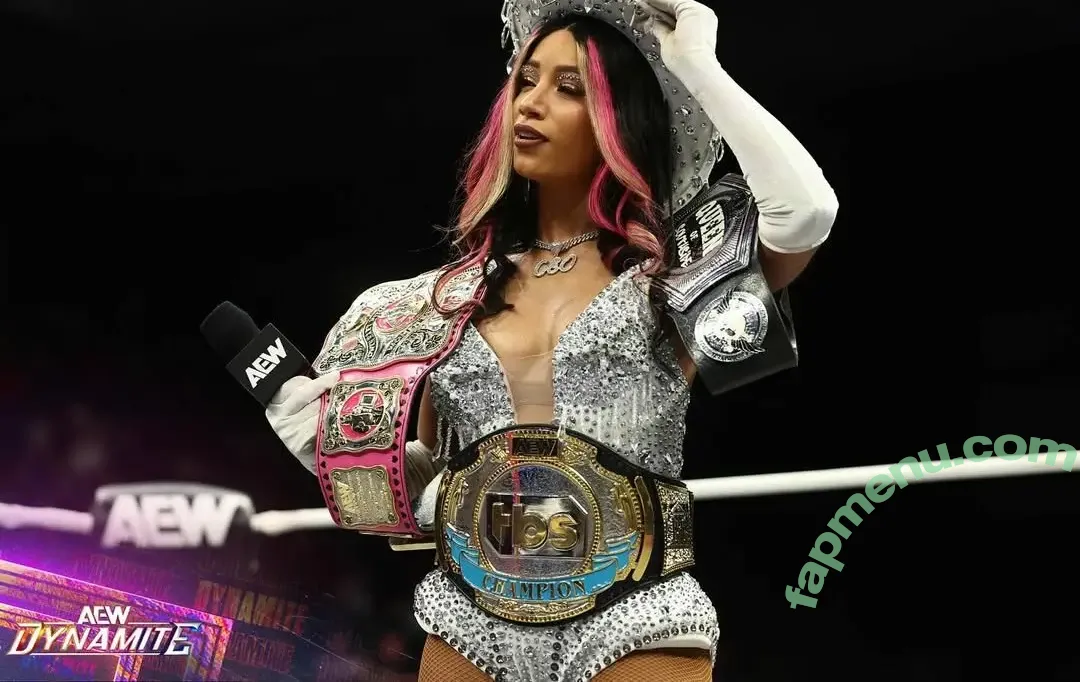 Sasha Banks nude photo #1756 (sashabankswwe / soxysasha)