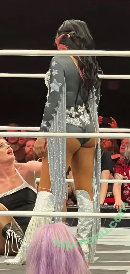 Sasha Banks nude photo #1769 (sashabankswwe / soxysasha)