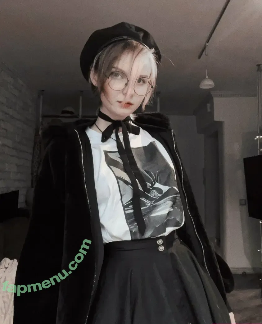 Sasha Gaier nude photo #0058 (acidjazzsinger / sasha.gaier / yukajevons)
