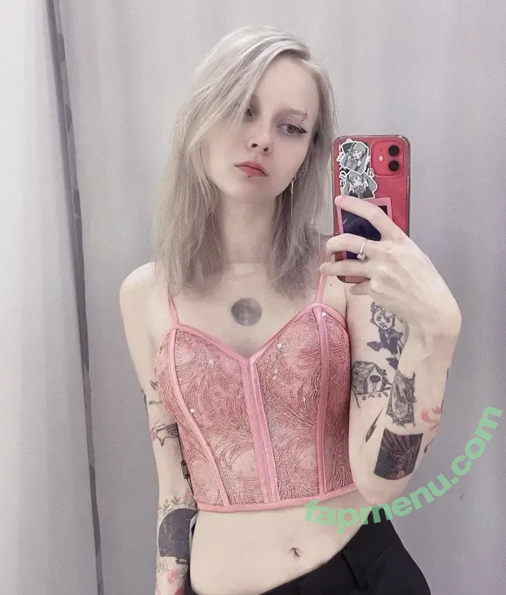 Sasha Gaier nude photo #0100 (acidjazzsinger / sasha.gaier / yukajevons)