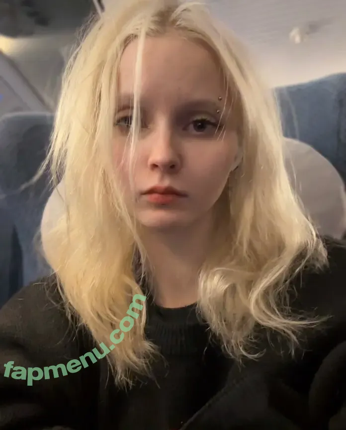 Sasha Gaier nude photo #0107 (acidjazzsinger / sasha.gaier / yukajevons)