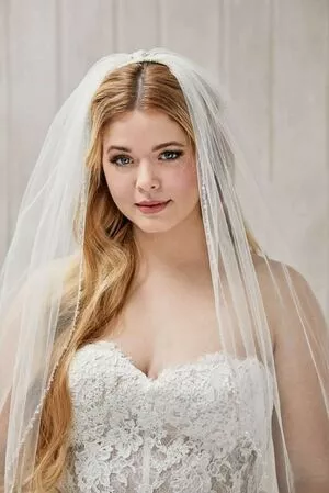 Sasha Pieterse / sashapieterse nude photo #0019