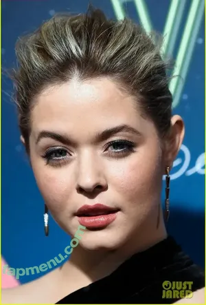 Sasha Pieterse / sashapieterse nude photo #0239