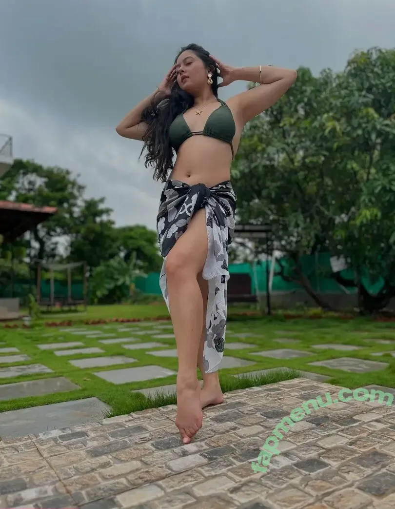 Sasha Shetty nude photo #0005 (_sashashetty_)