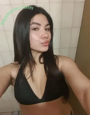 sashaislovee / sashalovesxox nude photo #0002