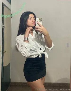 sashaislovee / sashalovesxox nude photo #0009
