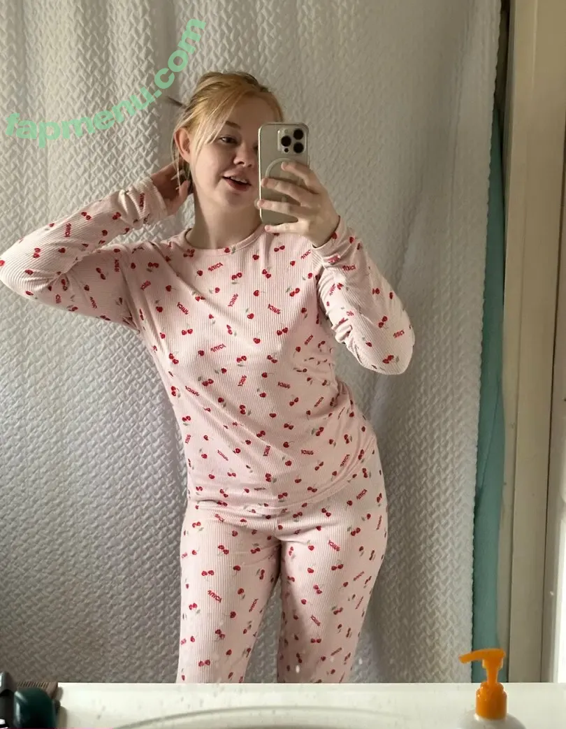 sativaskies nude photo #0101 (ogfeet2)