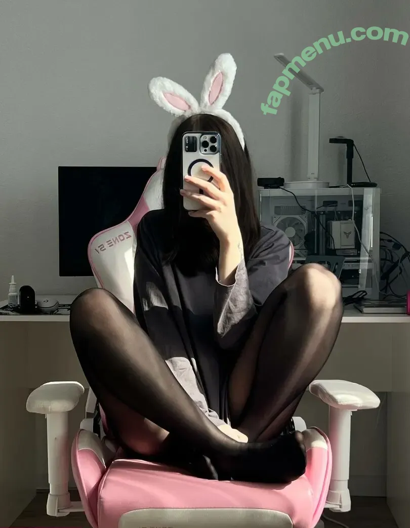 saucensta nude photo #0479 (saucensta)