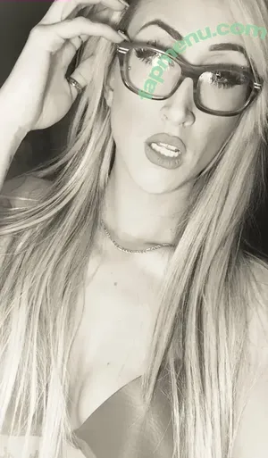  nude photo #0002