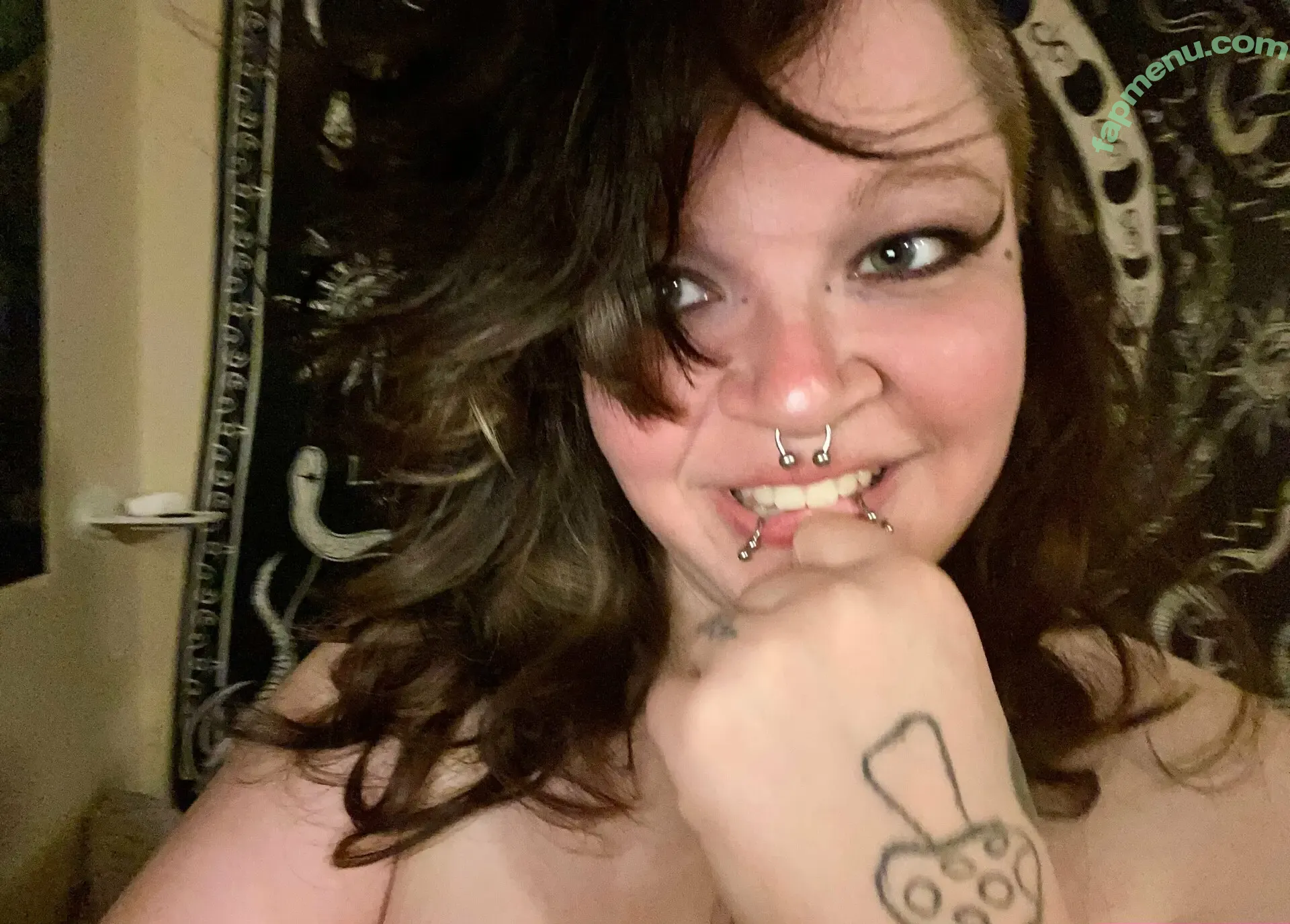 savismiles420 nude photo #0018 (zen_van420)
