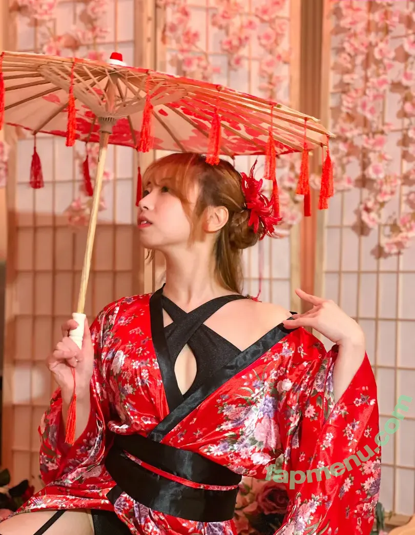 Saya Lau nude photo #0011 (Sayalau / saya_lau_)