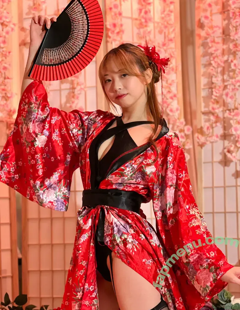 Saya Lau nude photo #0016 (Sayalau / saya_lau_)