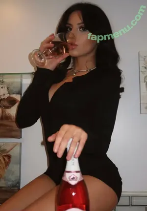  nude photo #0001