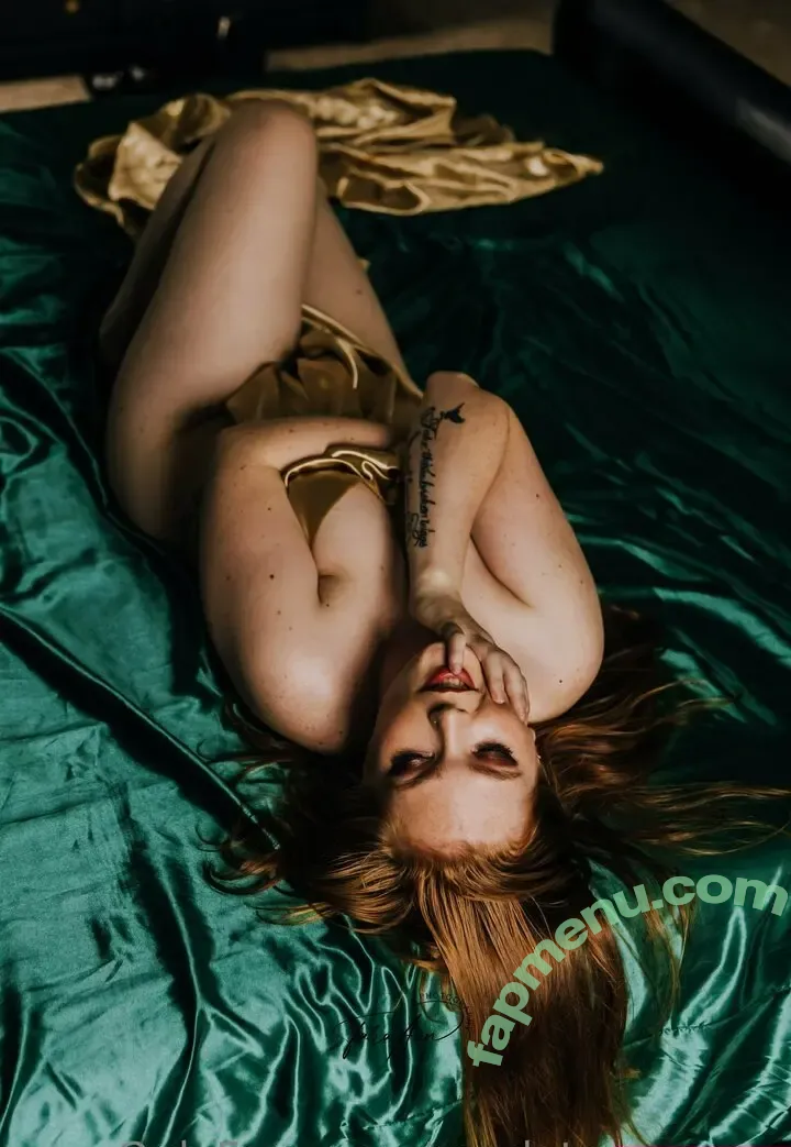 scarletparamour nude photo #0002 (scarletparamour)