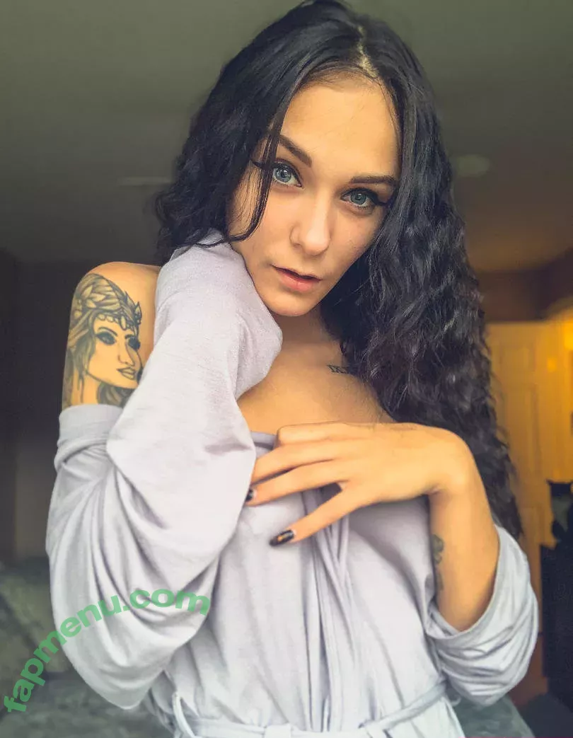 scarletsummerx nude photo #0026 (scarletsummer.xo)