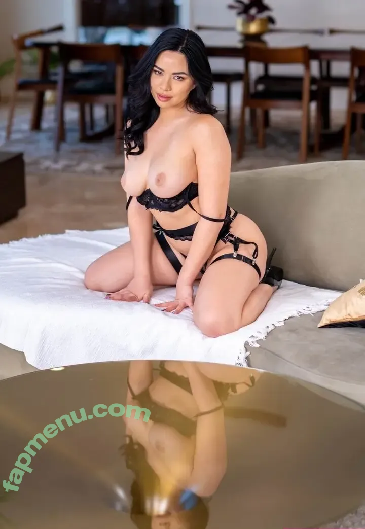 Scarlett Alexis nude photo #1203 (ScarlettAlexi3 / alexisscarlet / aphrodite_pandemos5)