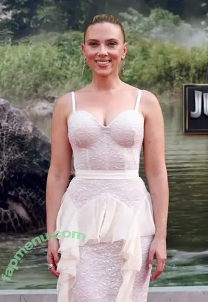 Scarlett Johansson / scarlettjohanson / scarlettjohanssonworld nude photo #3524
