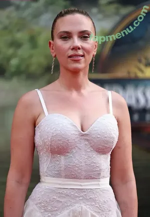 Scarlett Johansson / scarlettjohanson / scarlettjohanssonworld nude photo #3528