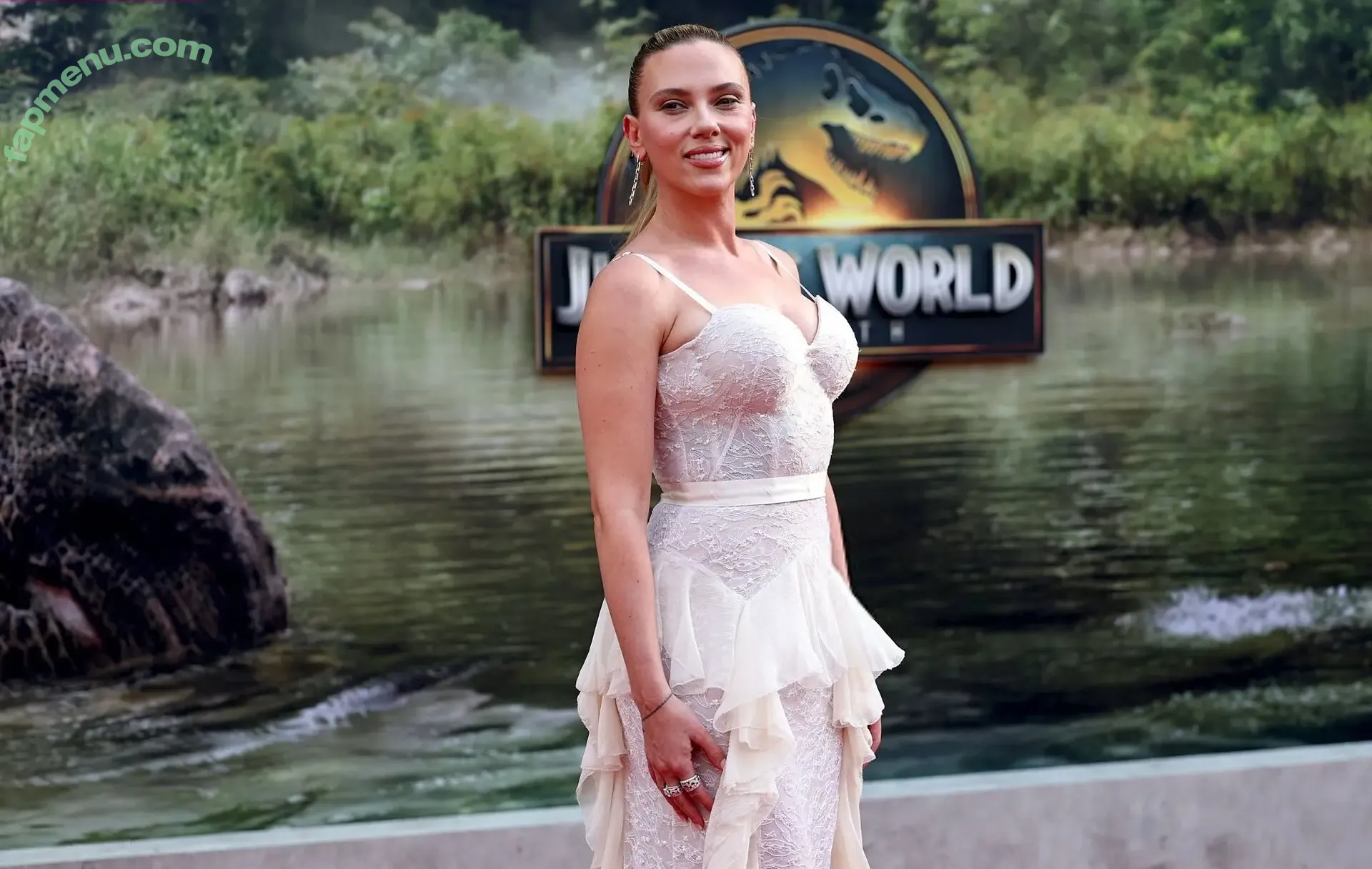 Scarlett Johansson nude photo #3530 (scarlettjohanson / scarlettjohanssonworld)