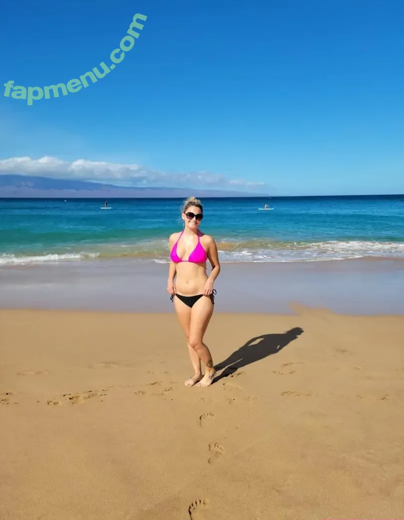 Scarlettraven nude photo #0019 (Scarlettravenxo / scarlettraven_vr)