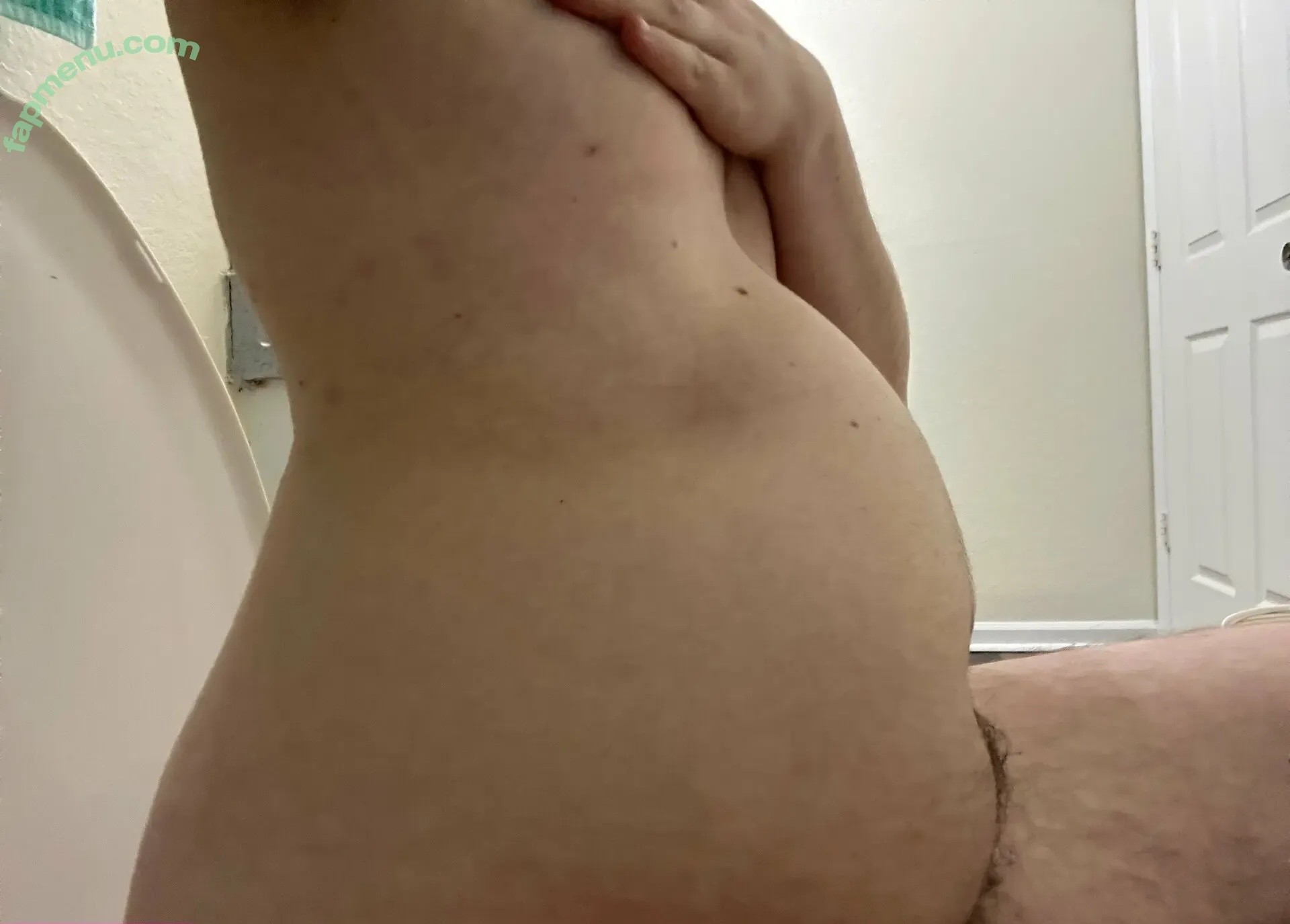 scarreddommymommy nude photo #0008 (scarreddommymommy)
