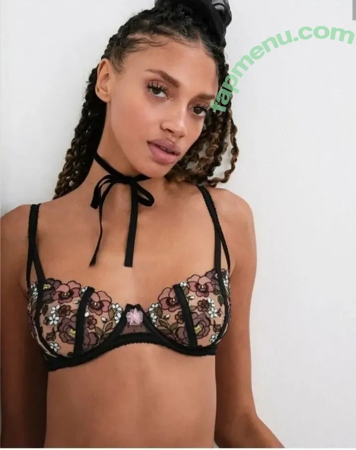 Secretclara nude photo #0001 (Secretclara)