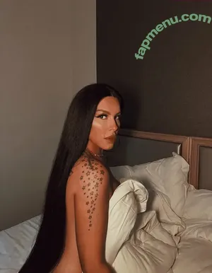  nude photo #0002