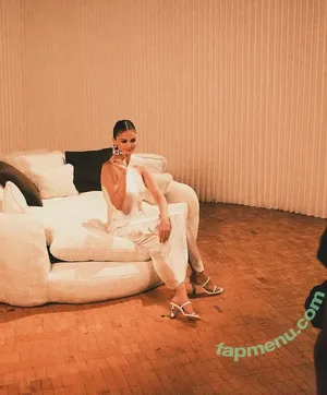 Selena Gomez / selena.gomez / selenagomez nude photo #0070
