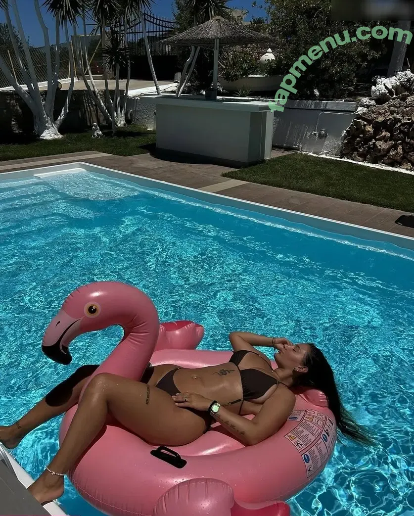 selinkitmir nude photo #0304 (selinkitmir)