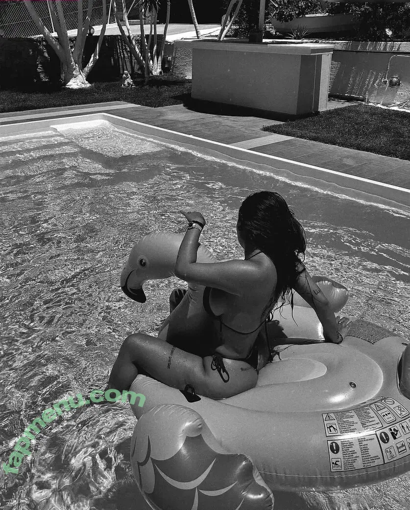 selinkitmir nude photo #0305 (selinkitmir)
