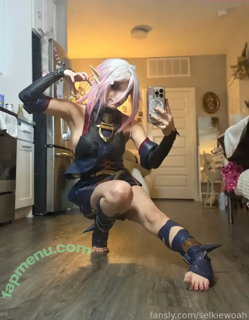 selkiewoah nude photo #0209 (selkiewoah)