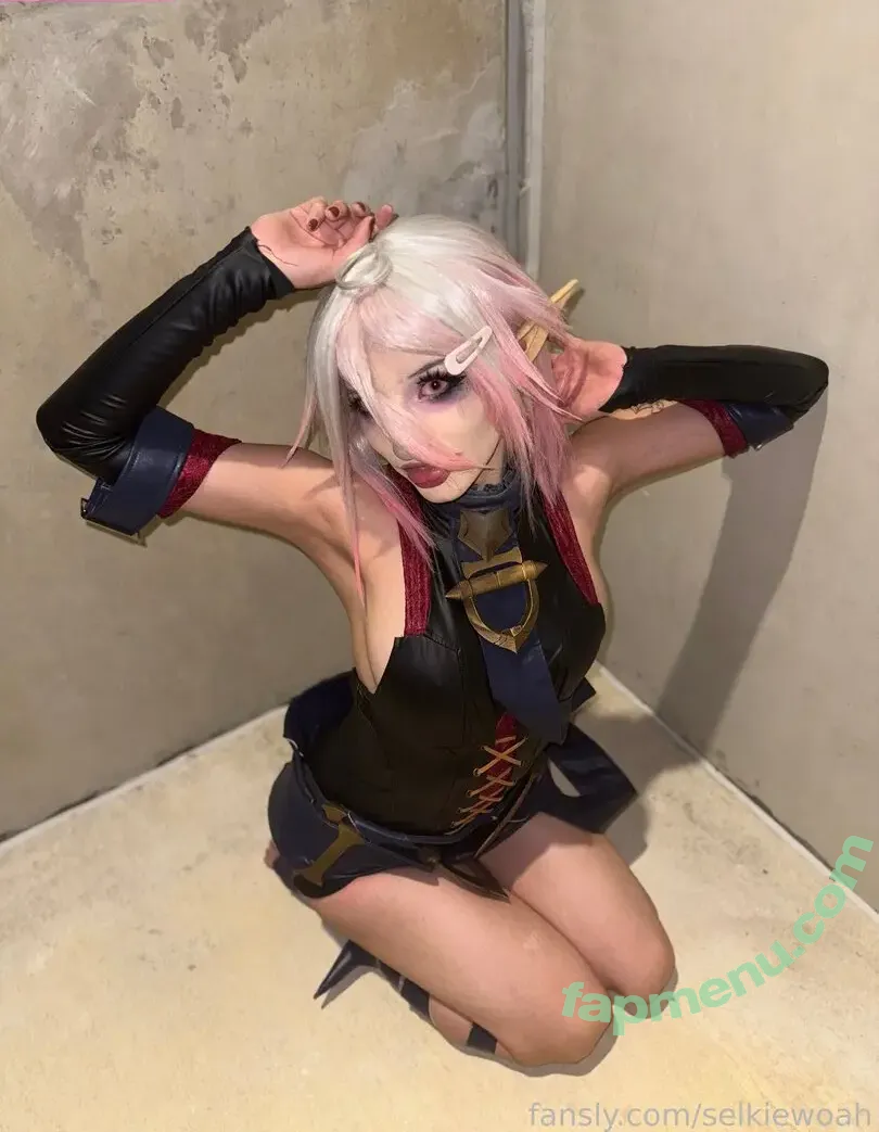 selkiewoah nude photo #0228 (selkiewoah)