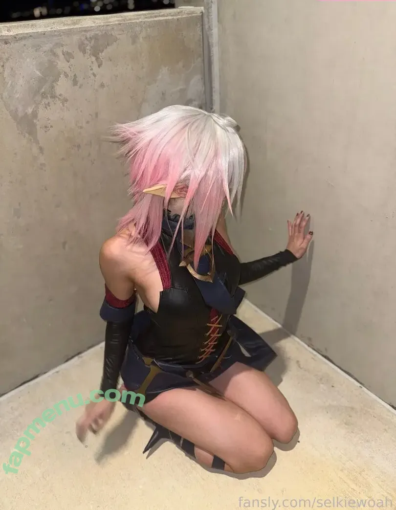 selkiewoah nude photo #0236 (selkiewoah)