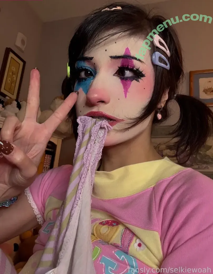 selkiewoah nude photo #0295 (selkiewoah)