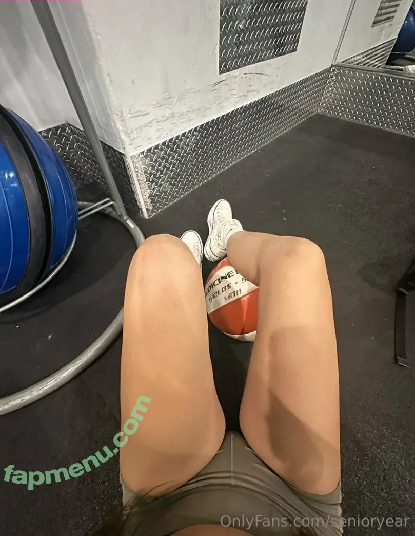 senioryear nude photo #1897 (Alexis / senioryearnetflix)